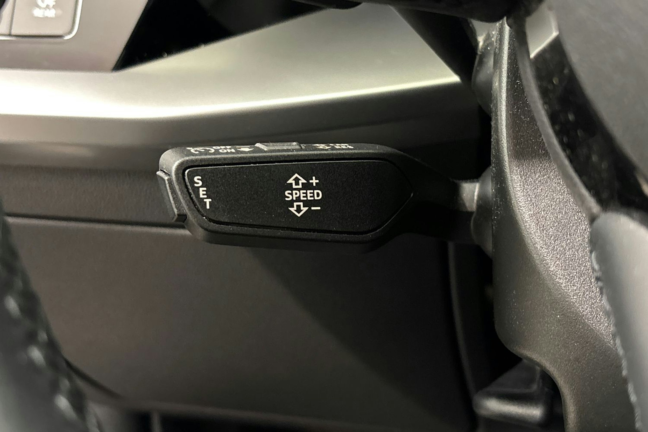 sininen Audi A3 2022 kuva 18.