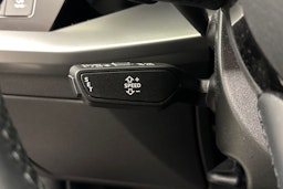 sininen Audi A3 2022 kuva 18.