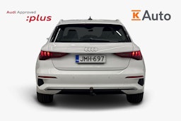 valkoinen Audi A3 2022 kuva 3.