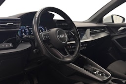 valkoinen Audi A3 2022 kuva 7.