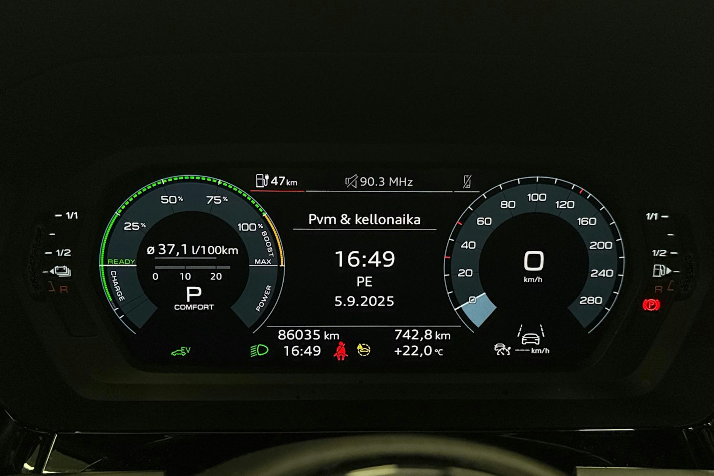 valkoinen Audi A3 2022 kuva 17.