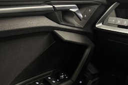 valkoinen Audi A3 2022 kuva 18.