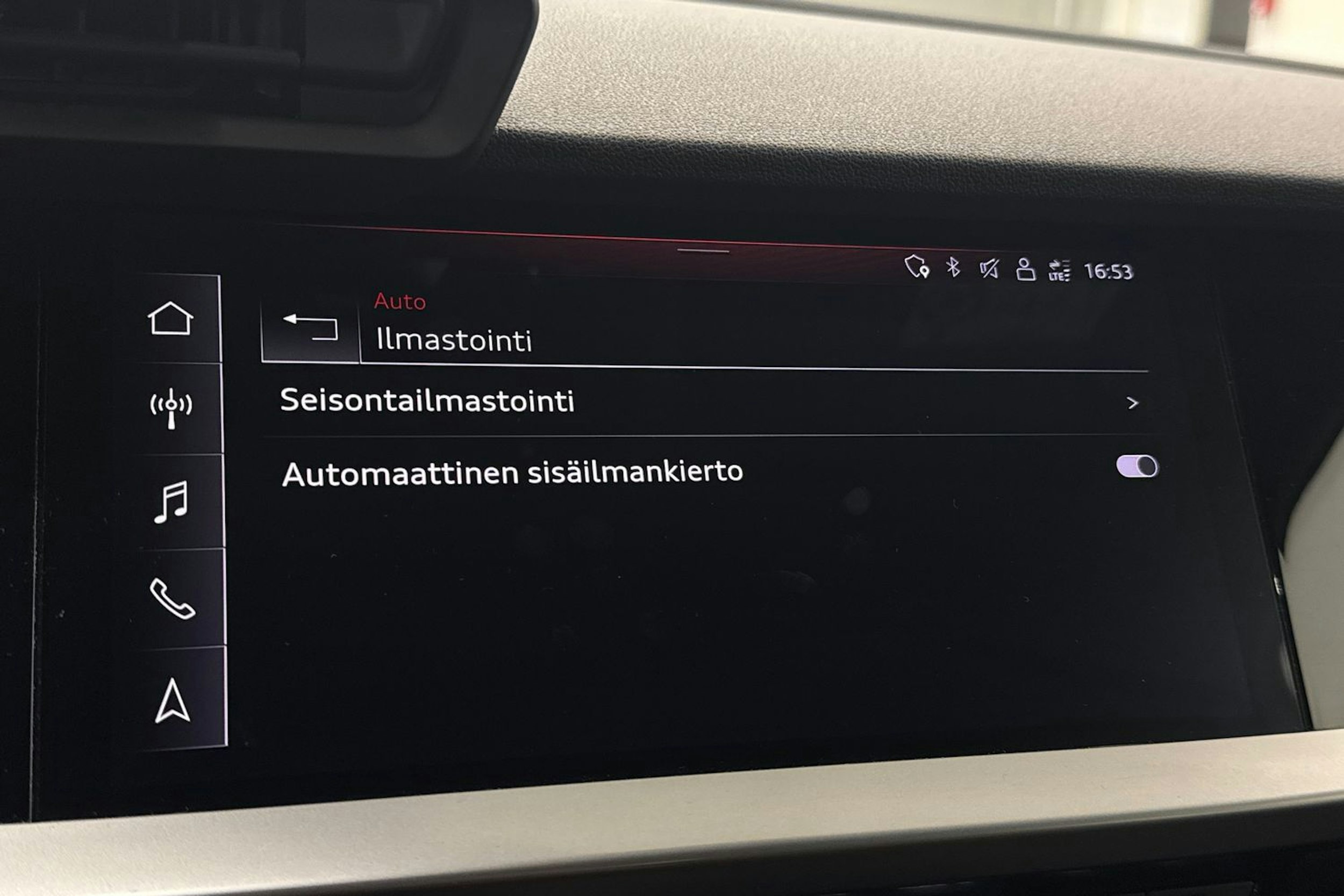 valkoinen Audi A3 2022 kuva 30.