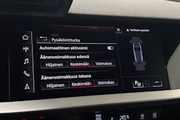 valkoinen Audi A3 2022 kuva 33.