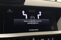 valkoinen Audi A3 2022 kuva 34.