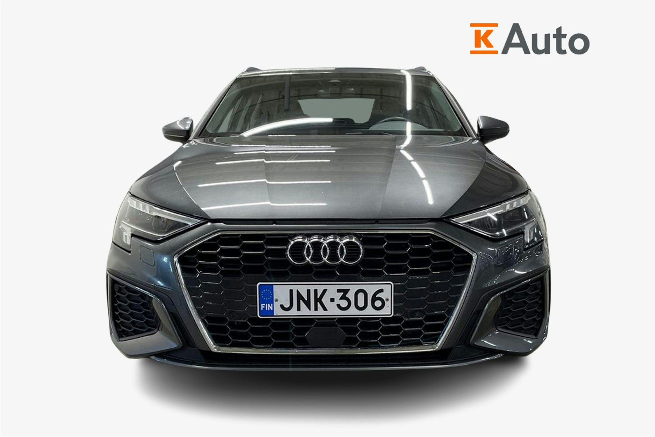 Harmaa Audi A3 2022 kuva 5.