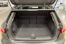 Harmaa Audi A3 2022 kuva 15.