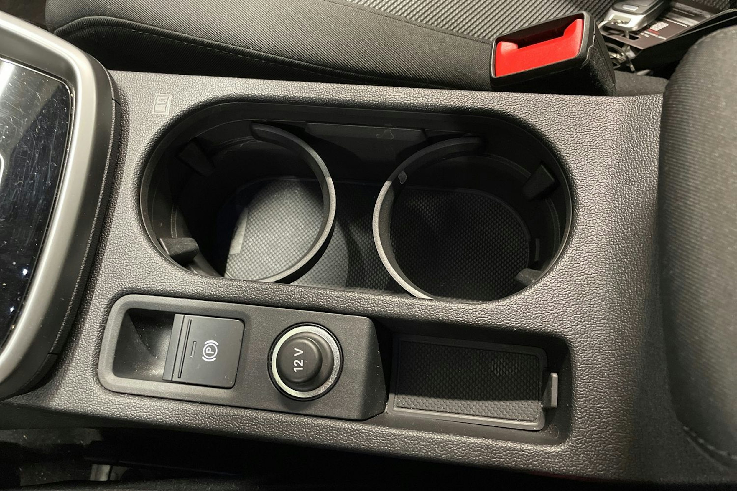 Harmaa Audi A3 2022 kuva 30.