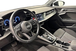 musta Audi A3 2022 kuva 6.