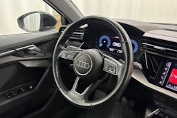 musta Audi A3 2022 kuva 11.