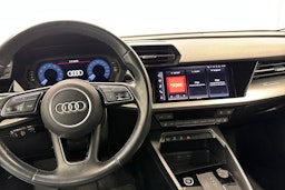 musta Audi A3 2022 kuva 13.