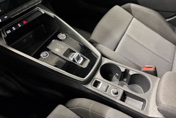 musta Audi A3 2022 kuva 24.