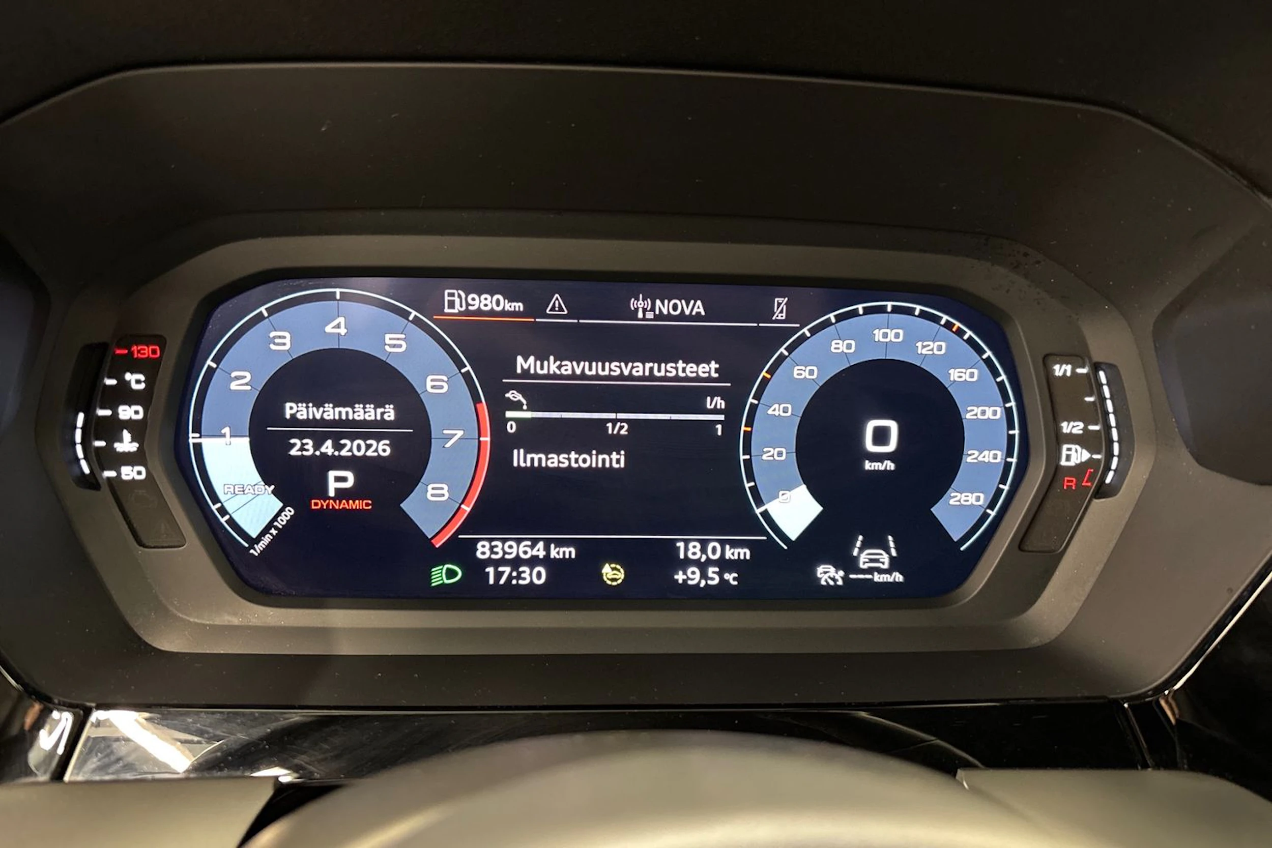 musta Audi A3 2022 kuva 29.