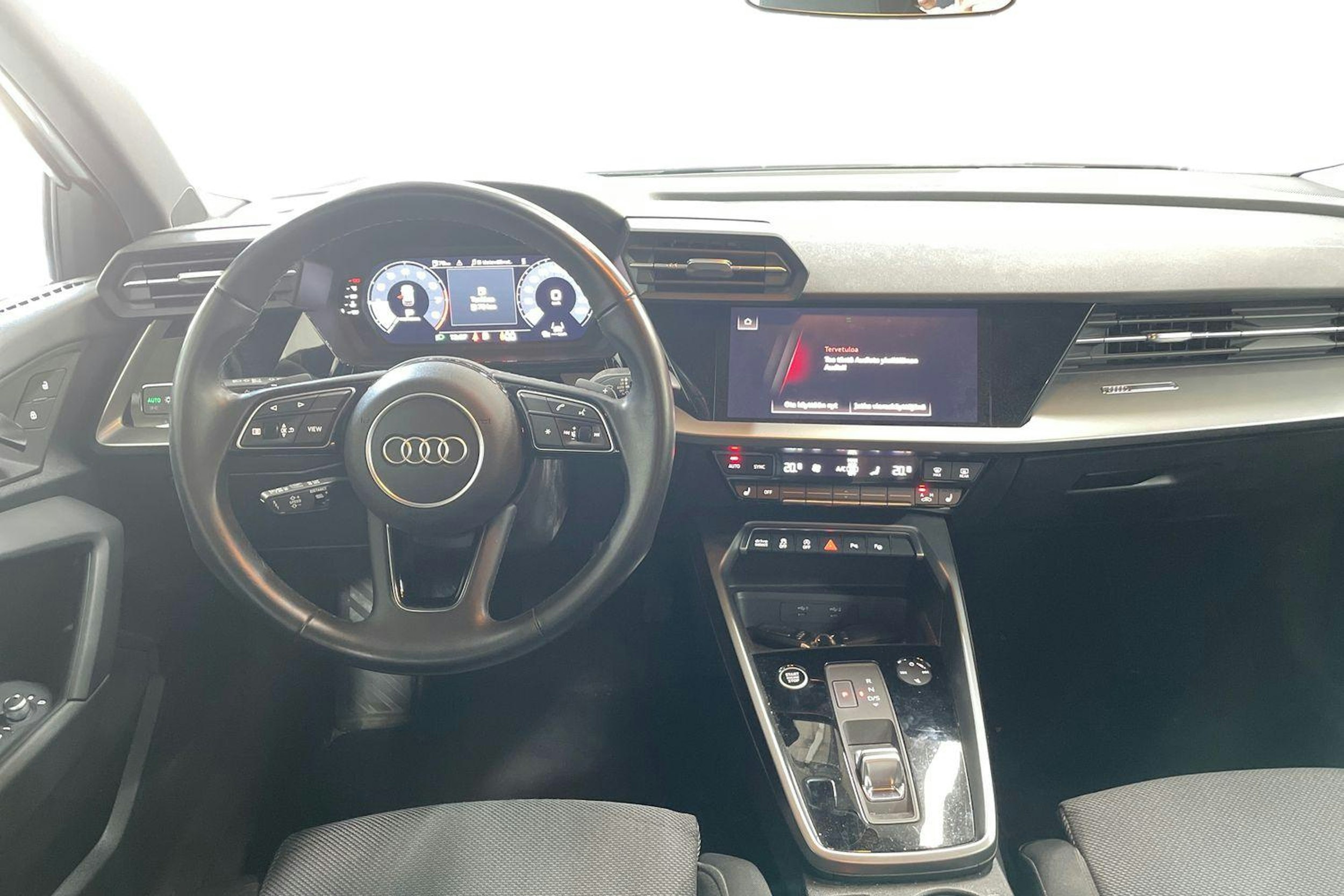 Valkoinen Audi A3 2022 kuva 9.