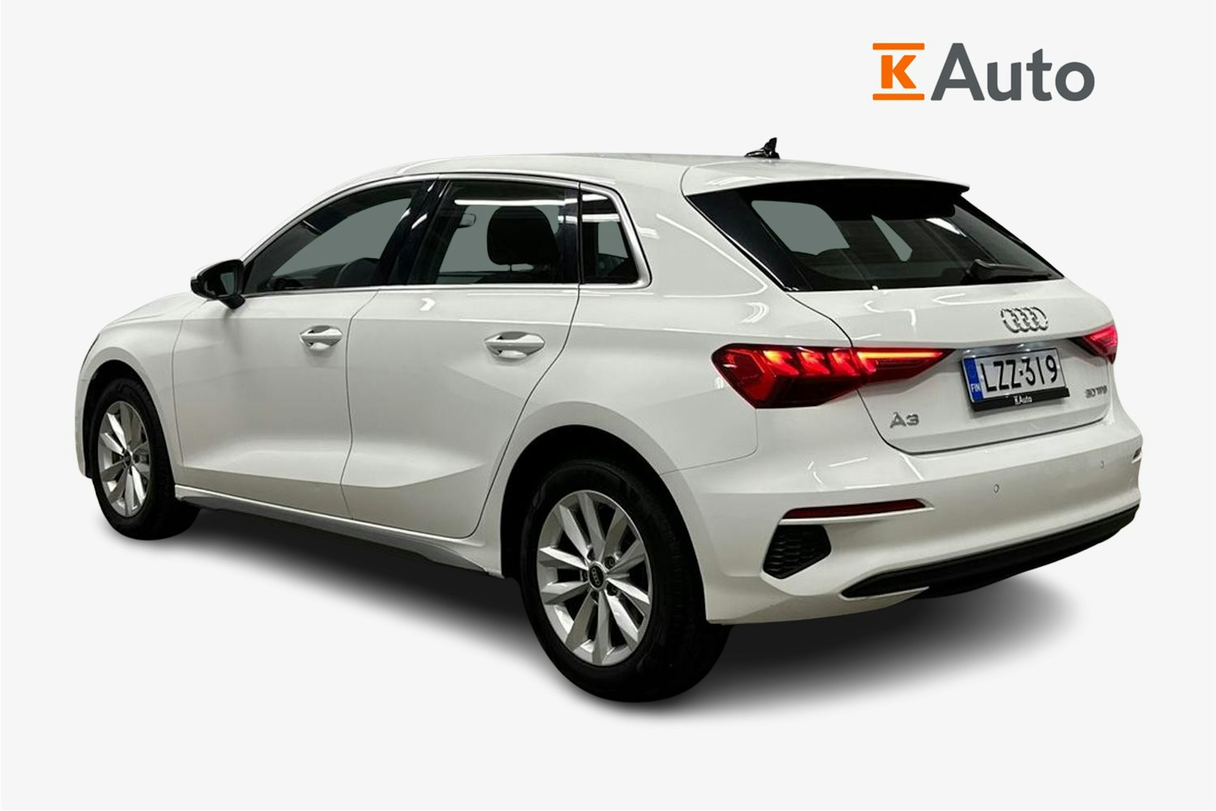 valkoinen Audi A3 2022 kuva 2.