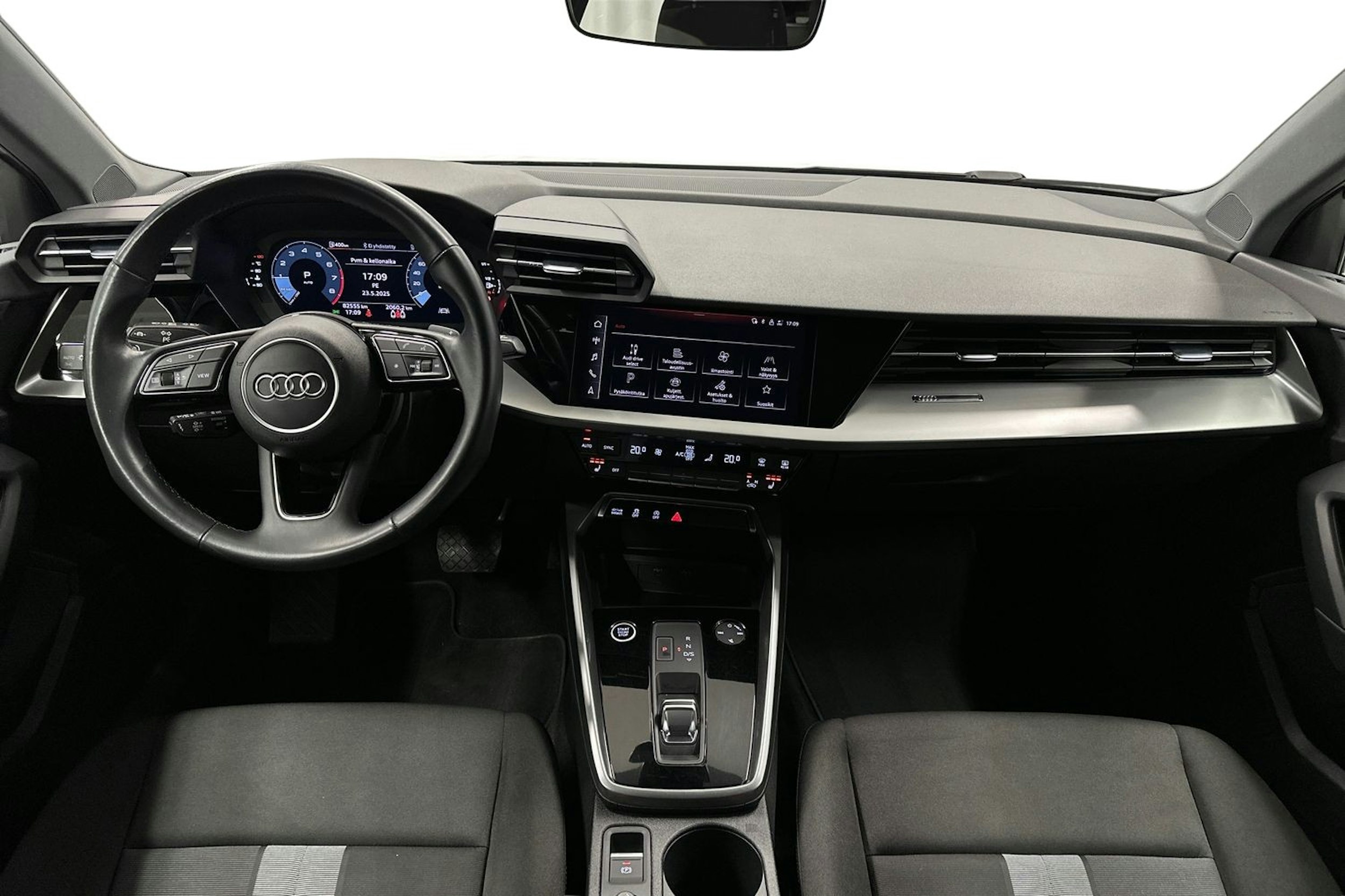 valkoinen Audi A3 2022 kuva 9.