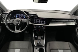 valkoinen Audi A3 2022 kuva 9.