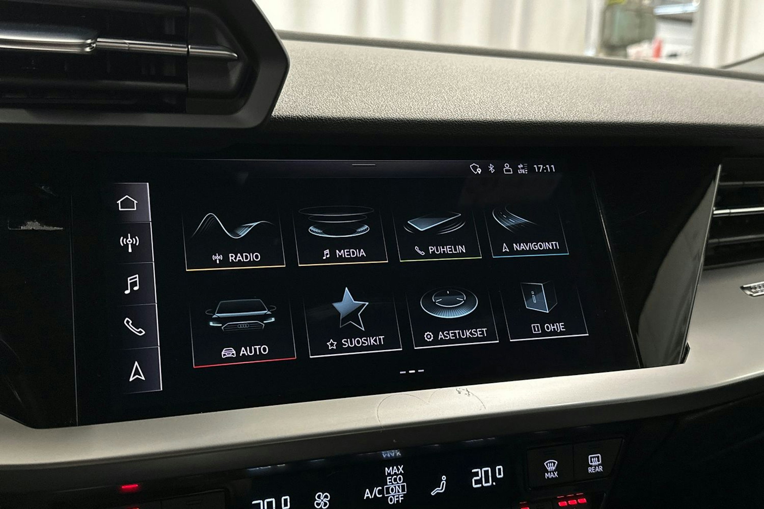 valkoinen Audi A3 2022 kuva 23.