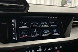 valkoinen Audi A3 2022 kuva 23.