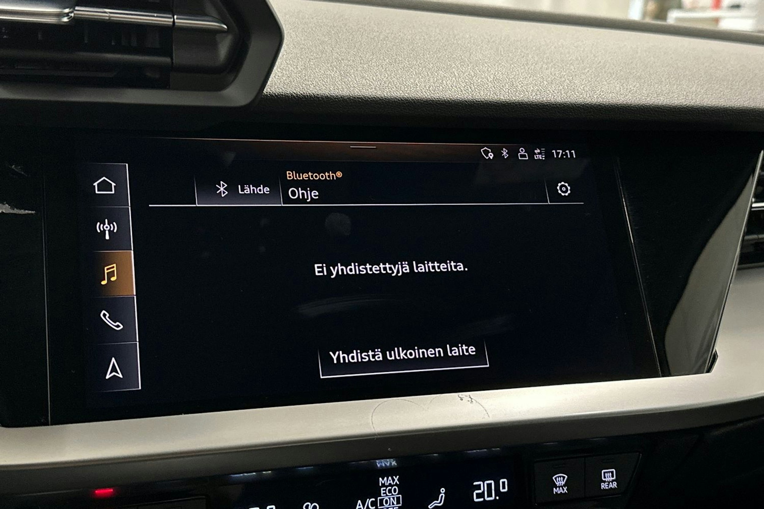 valkoinen Audi A3 2022 kuva 24.