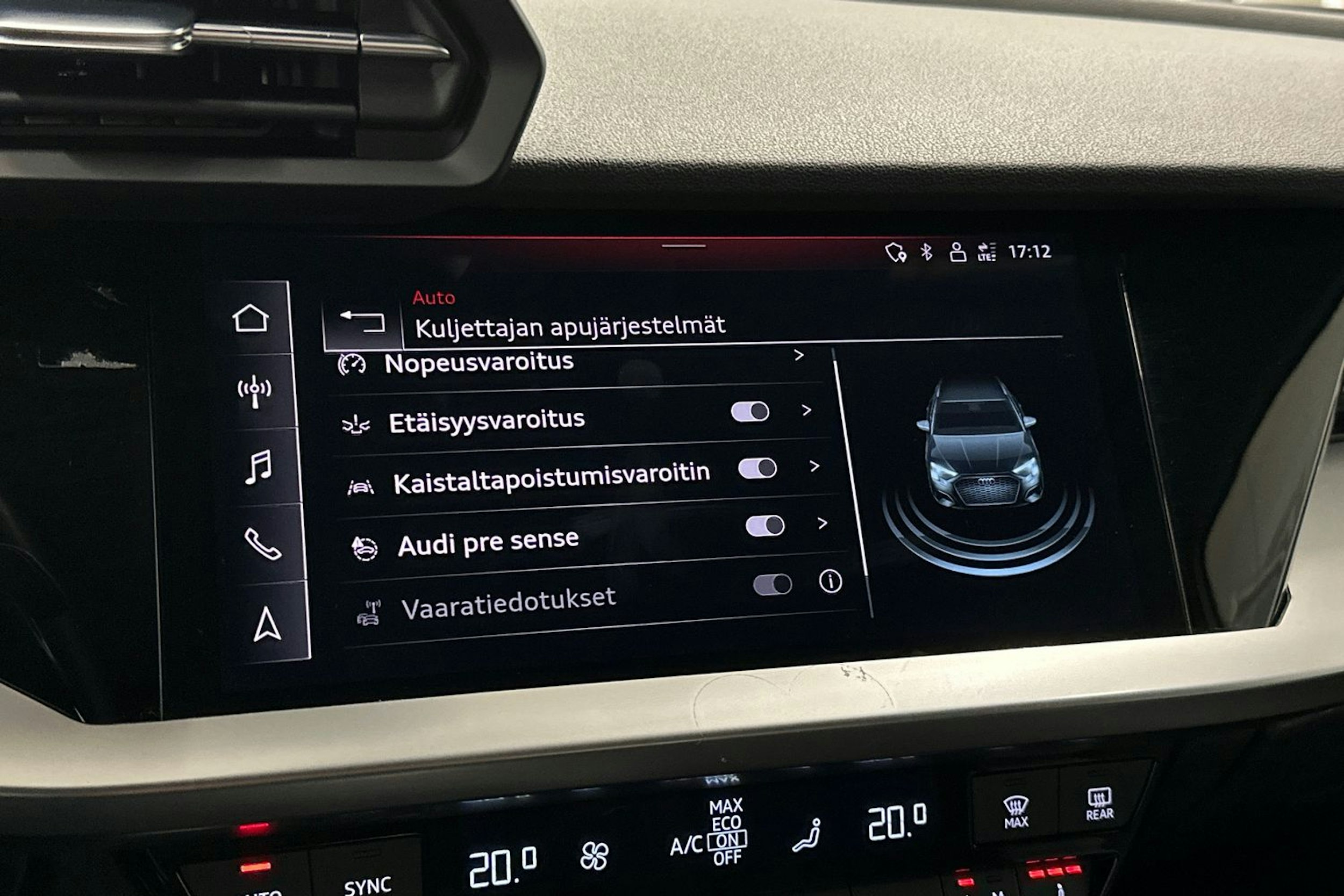 valkoinen Audi A3 2022 kuva 25.