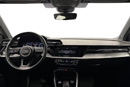 valkoinen Audi A3 2022 kuva 9.