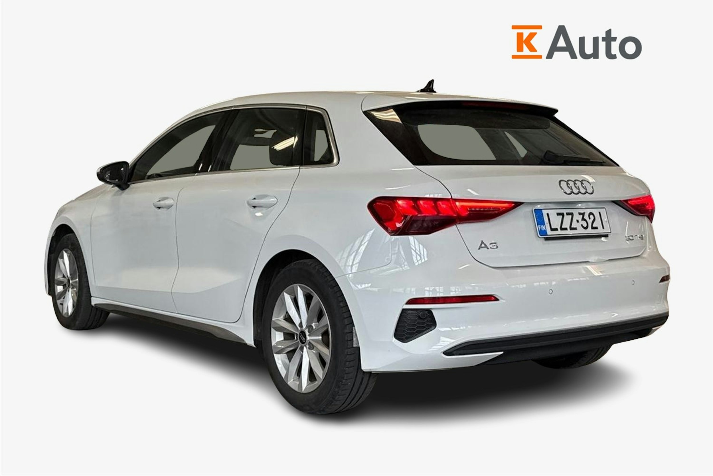valkoinen Audi A3 2022 kuva 2.