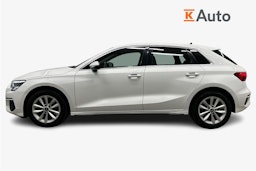 valkoinen Audi A3 2022 kuva 6.
