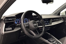 valkoinen Audi A3 2022 kuva 7.