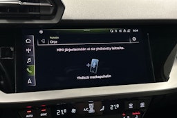 valkoinen Audi A3 2022 kuva 24.