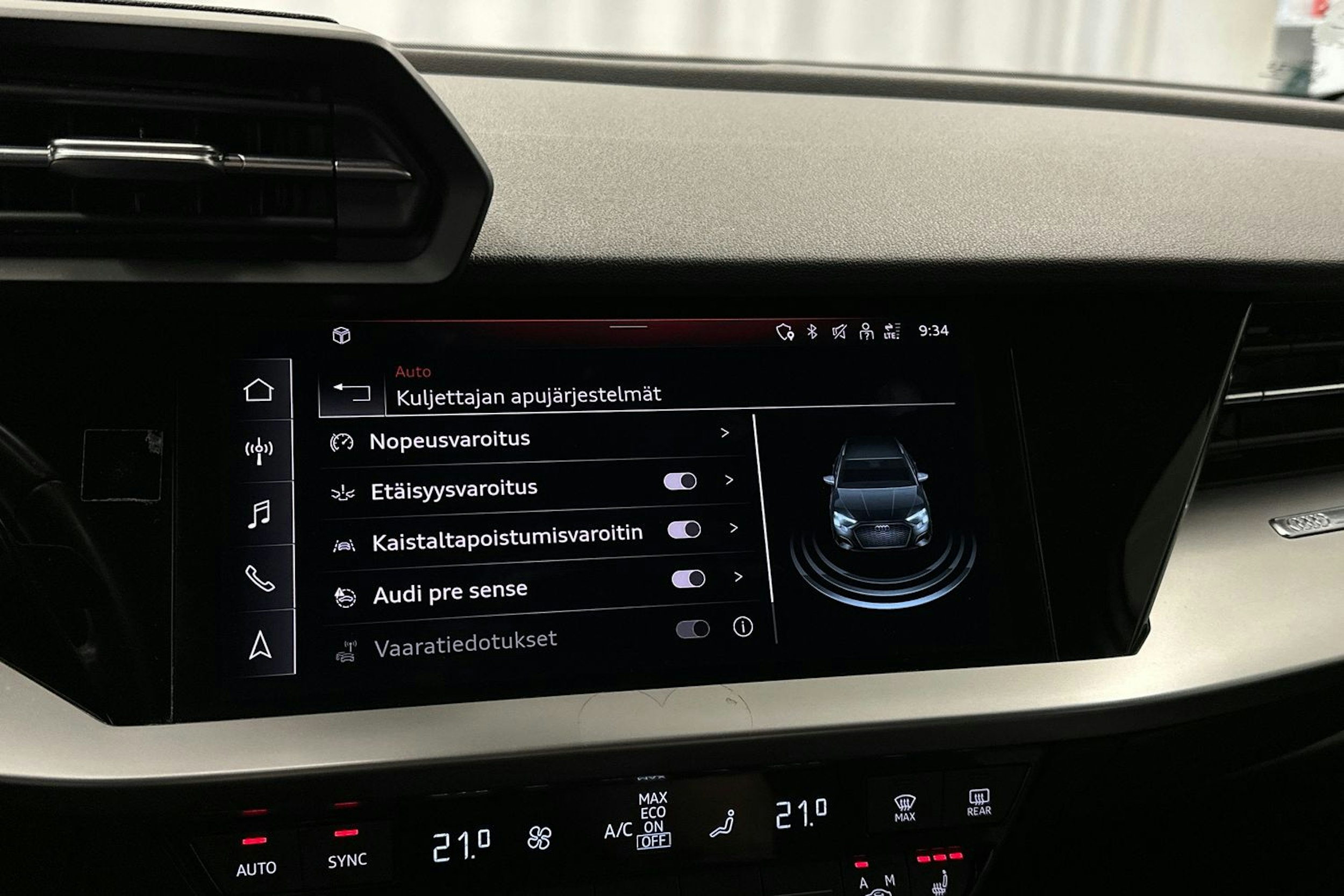 valkoinen Audi A3 2022 kuva 25.