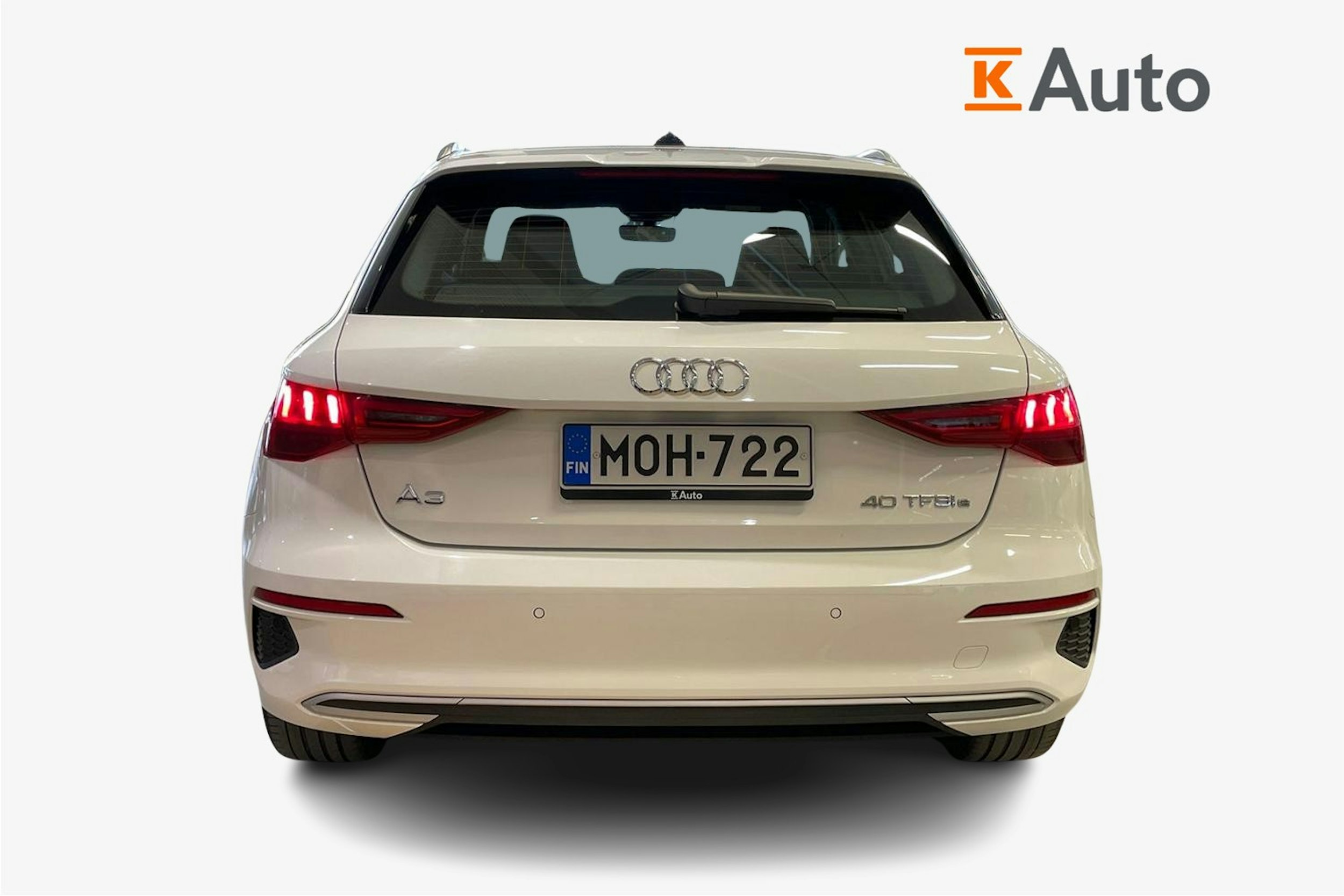 Valkoinen Audi A3 2022 kuva 3.
