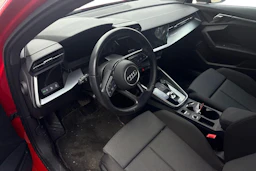 Punainen Audi A3 2022 kuva 3.