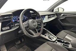 valkoinen Audi A3 2022 kuva 6.