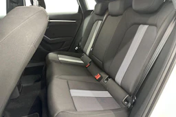 valkoinen Audi A3 2022 kuva 8.