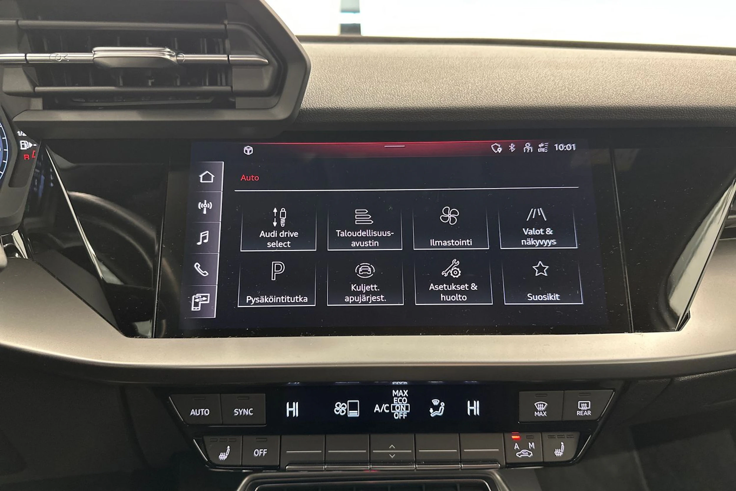 valkoinen Audi A3 2022 kuva 23.