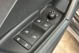 Harmaa Audi A3 2022 kuva 18.