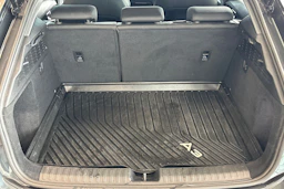 Harmaa Audi A3 2022 kuva 19.