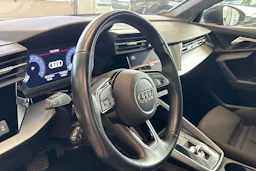 Harmaa Audi A3 2022 kuva 39.