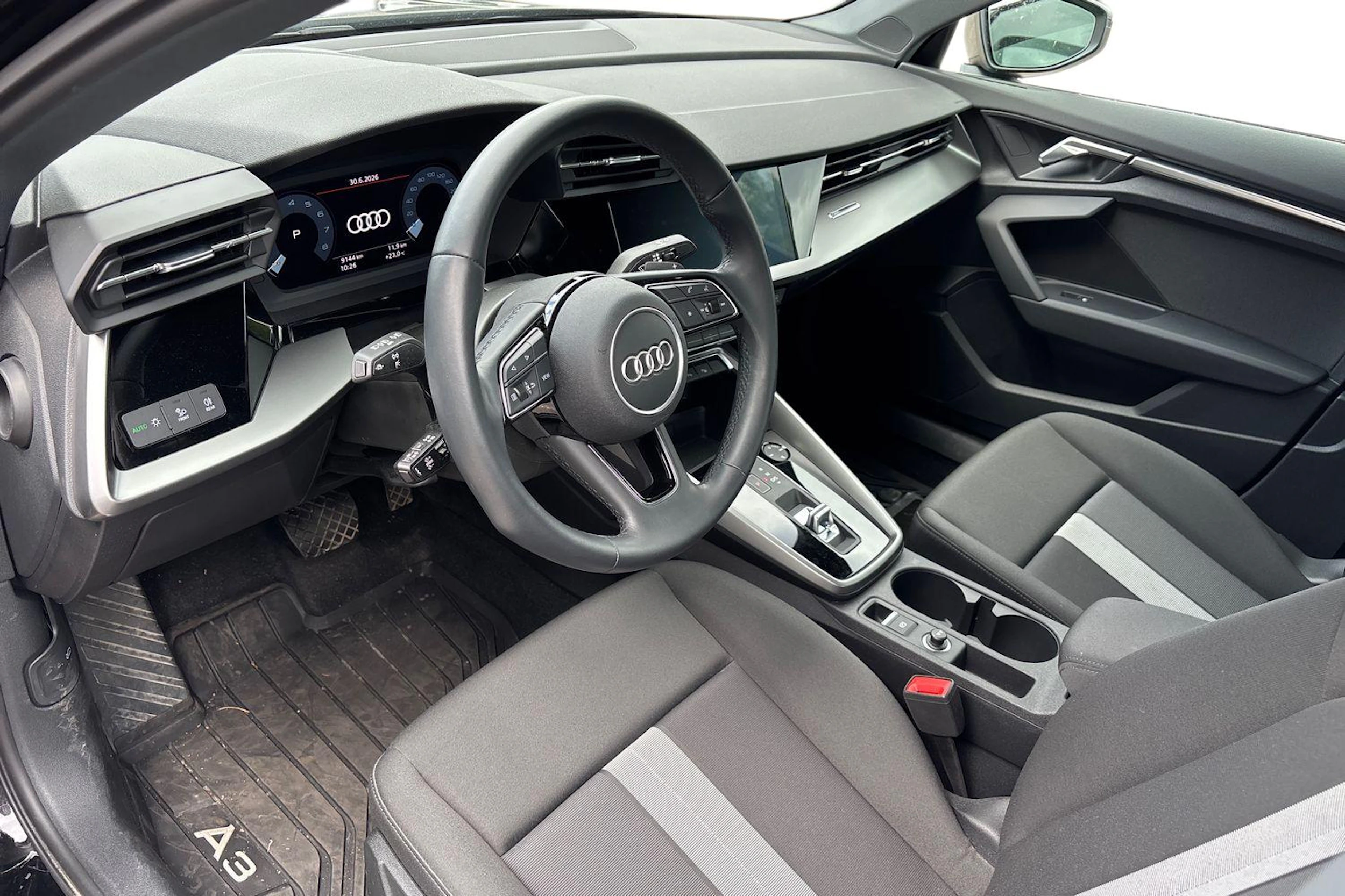 musta Audi A3 2022 kuva 3.
