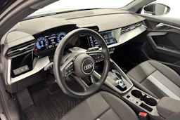 musta Audi A3 2022 kuva 6.