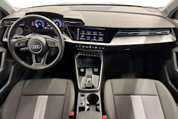 musta Audi A3 2022 kuva 7.