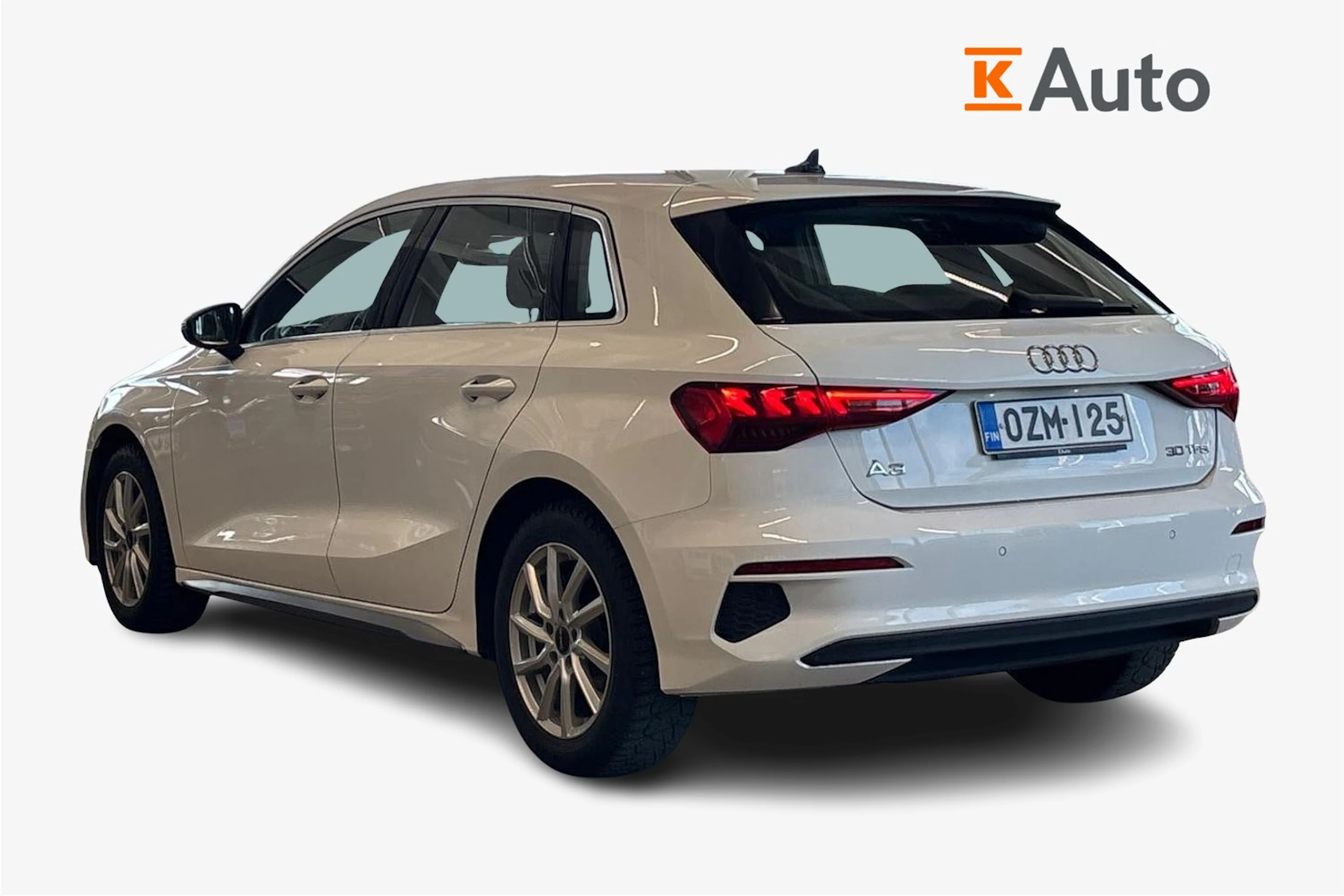 Valkoinen Audi A3 2022 kuva 2.