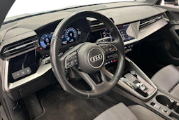 musta Audi A3 2022 kuva 8.
