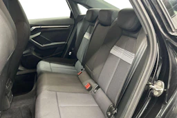 musta Audi A3 2022 kuva 11.