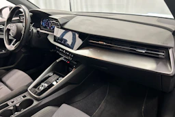 musta Audi A3 2022 kuva 16.
