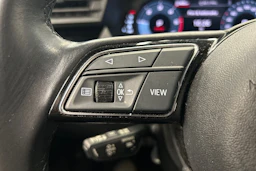 musta Audi A3 2022 kuva 21.