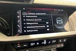 musta Audi A3 2022 kuva 24.