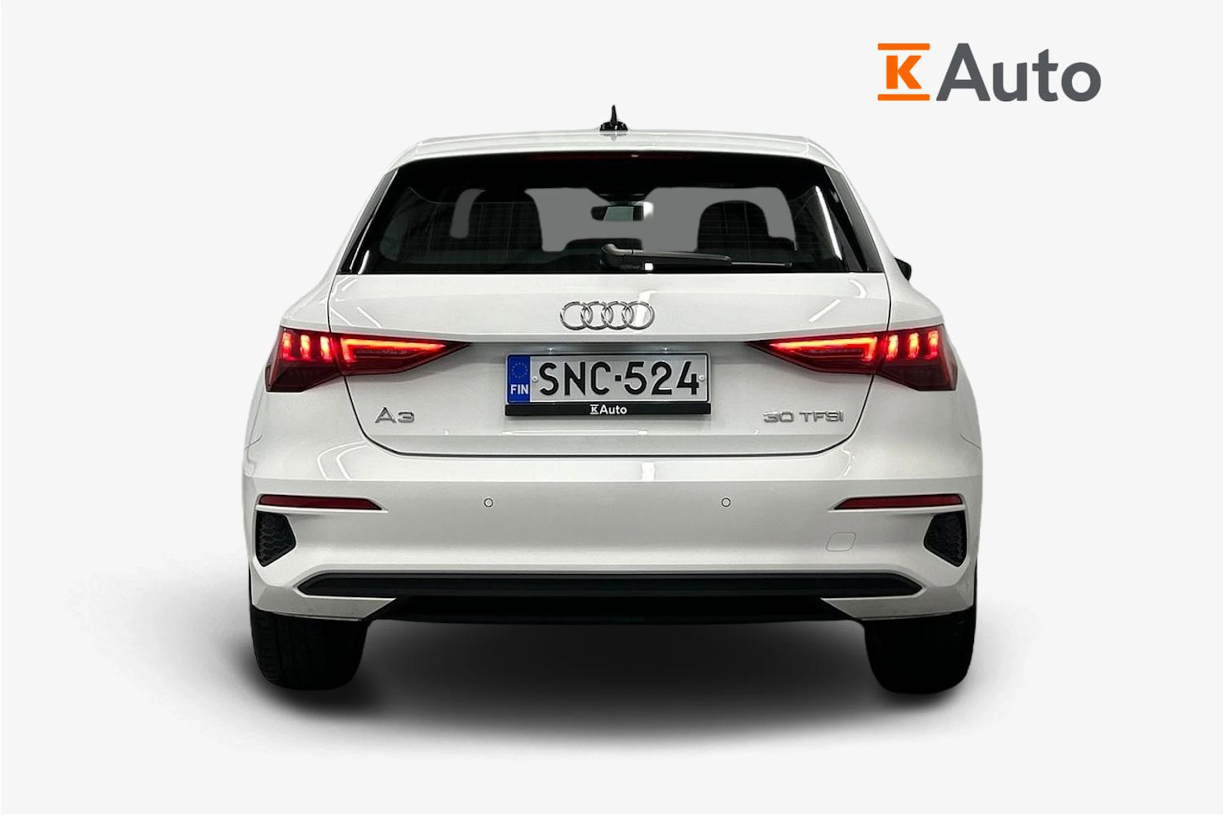 valkoinen Audi A3 2022 kuva 3.