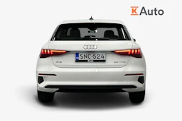 valkoinen Audi A3 2022 kuva 3.